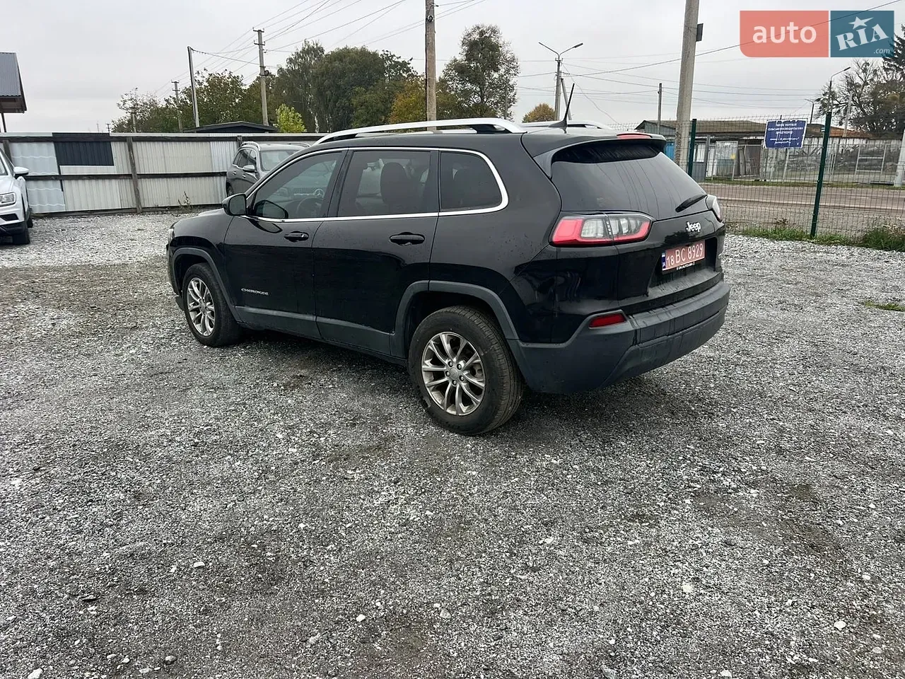 Jeep Cherokee 2018 photo 3