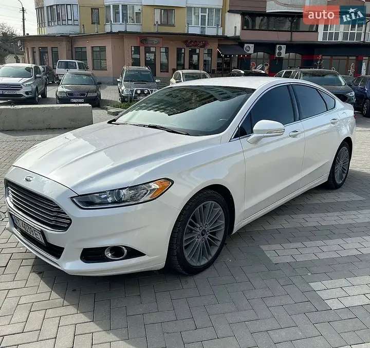 Ford Fusion 2014 photo 2
