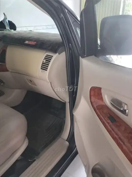 Toyota Innova 2008 photo 3