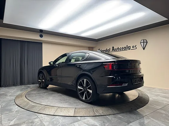 Polestar 2 2021 photo 3