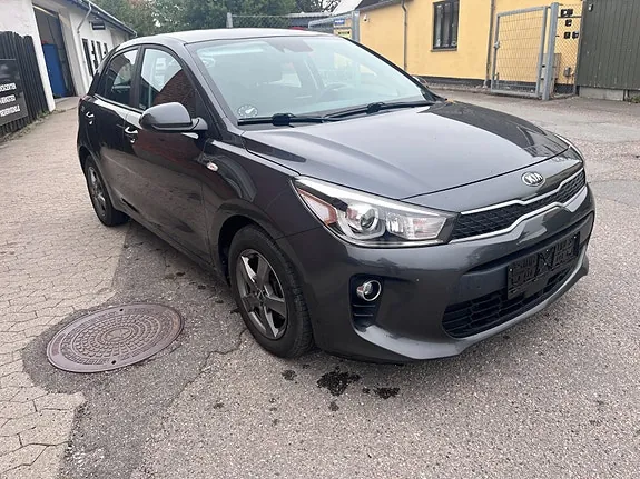 Kia Rio 2018 photo 2