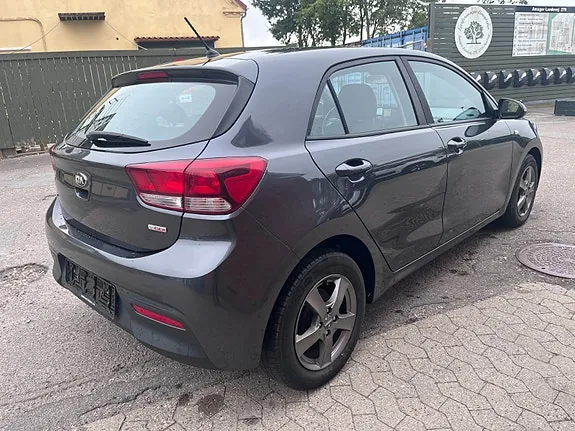 Kia Rio 2018 photo 3