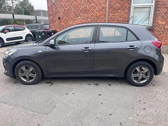 Kia Rio 2018 photo 5