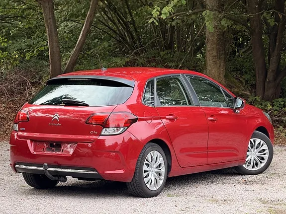 Citroen C4 2015 photo 2