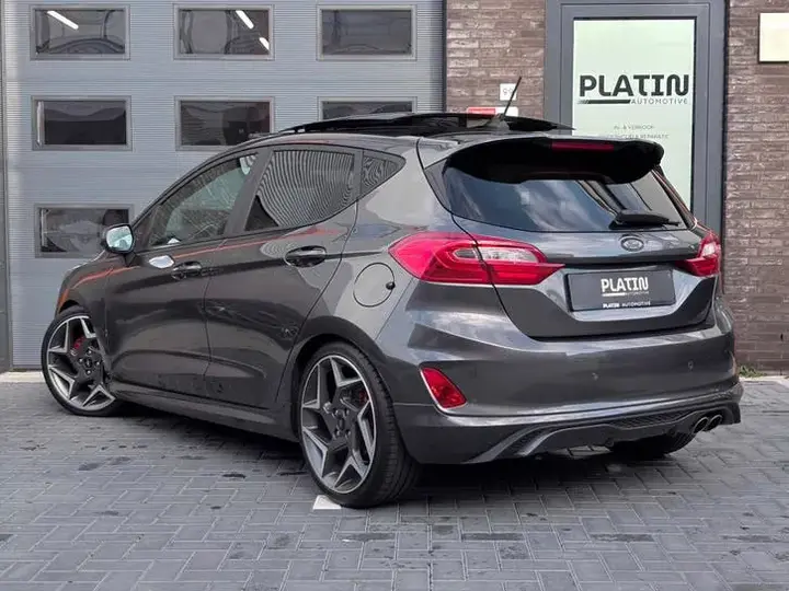 Ford Fiesta 2019 photo 2
