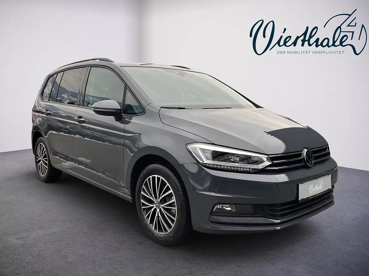 Volkswagen Touran 2025 photo 2