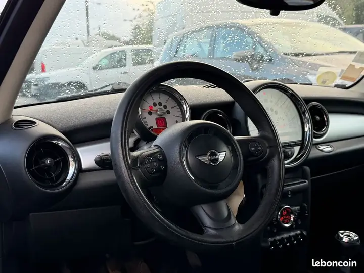 Mini Cooper 2011 photo 5