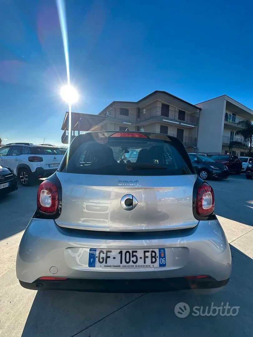Smart Forfour 2018 photo 5