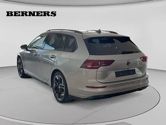 Volkswagen Golf 2026 photo 3