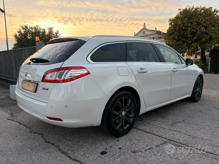 Peugeot 508 2014 photo 4