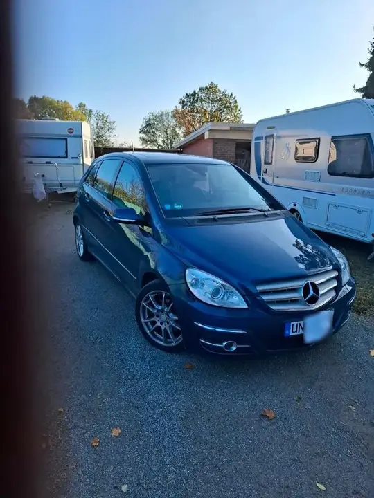 Mercedes-Benz B