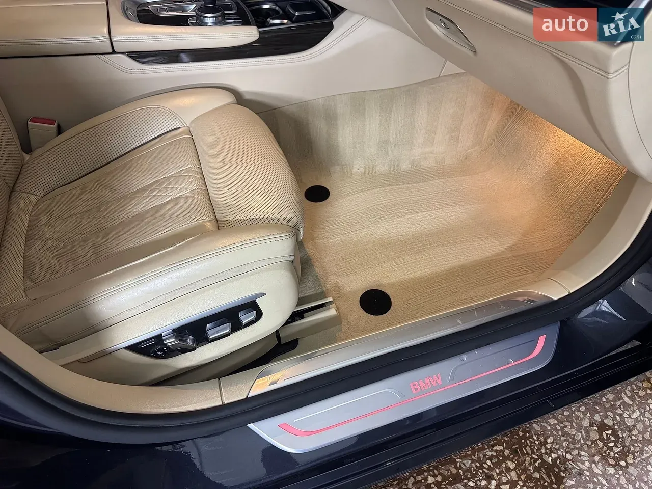 BMW 7 Series 2015 photo 3