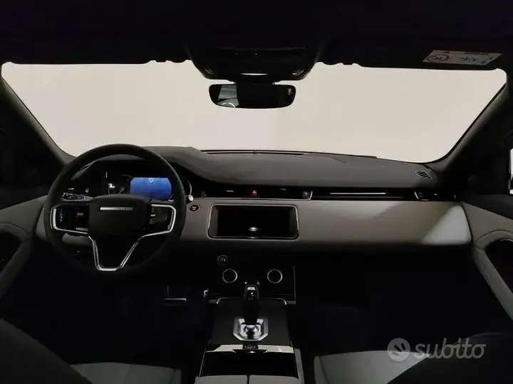 Land Rover Evoque 2023 photo 4