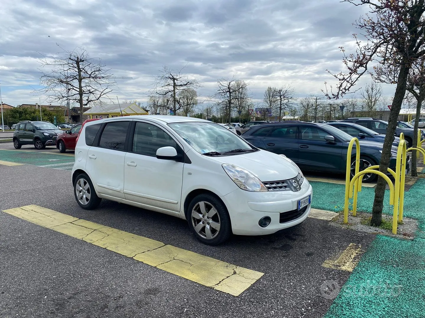 Nissan Note 2008 photo 2