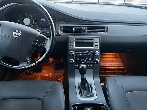 Volvo V70 2009 photo 5