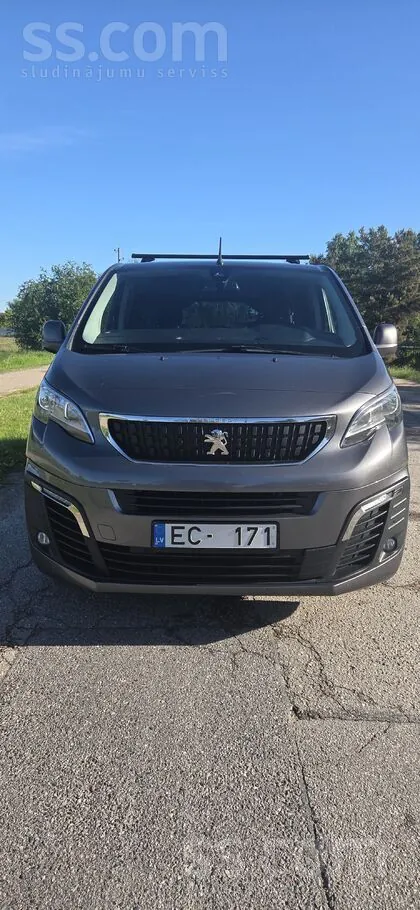 Peugeot Traveller