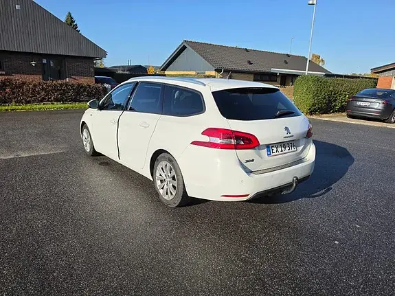 Peugeot 308 2016 photo 3
