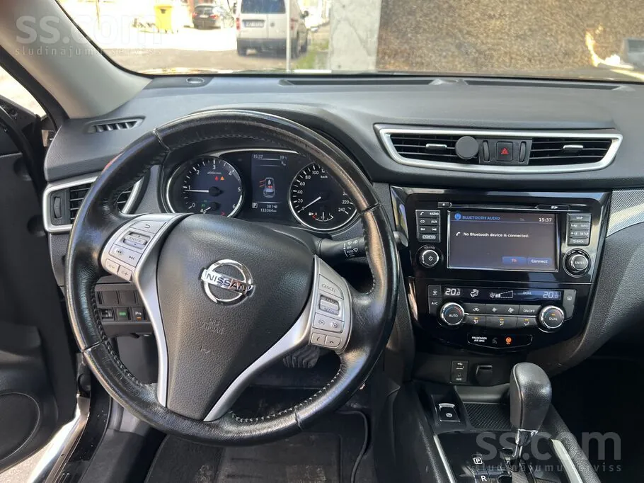 Nissan X-Trail 2016 photo 2