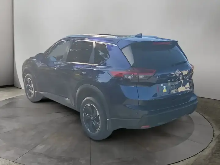 Nissan Rogue 2024 photo 3
