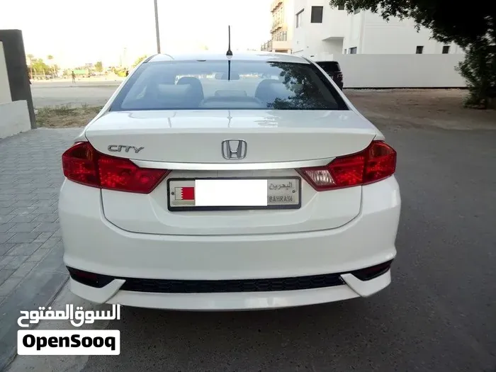 Honda City 2018 photo 3