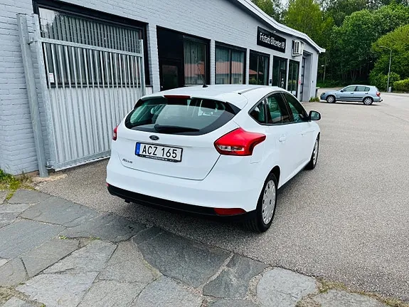 Ford Focus 2017 photo 3