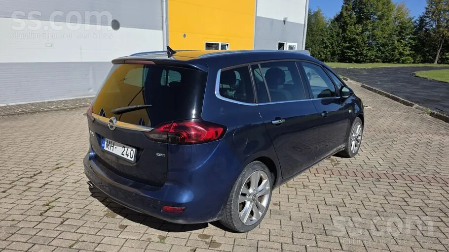 Opel Zafira 2013 photo 3