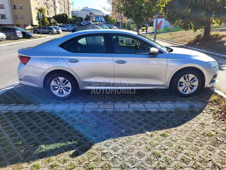 Skoda Octavia 2021 photo 2