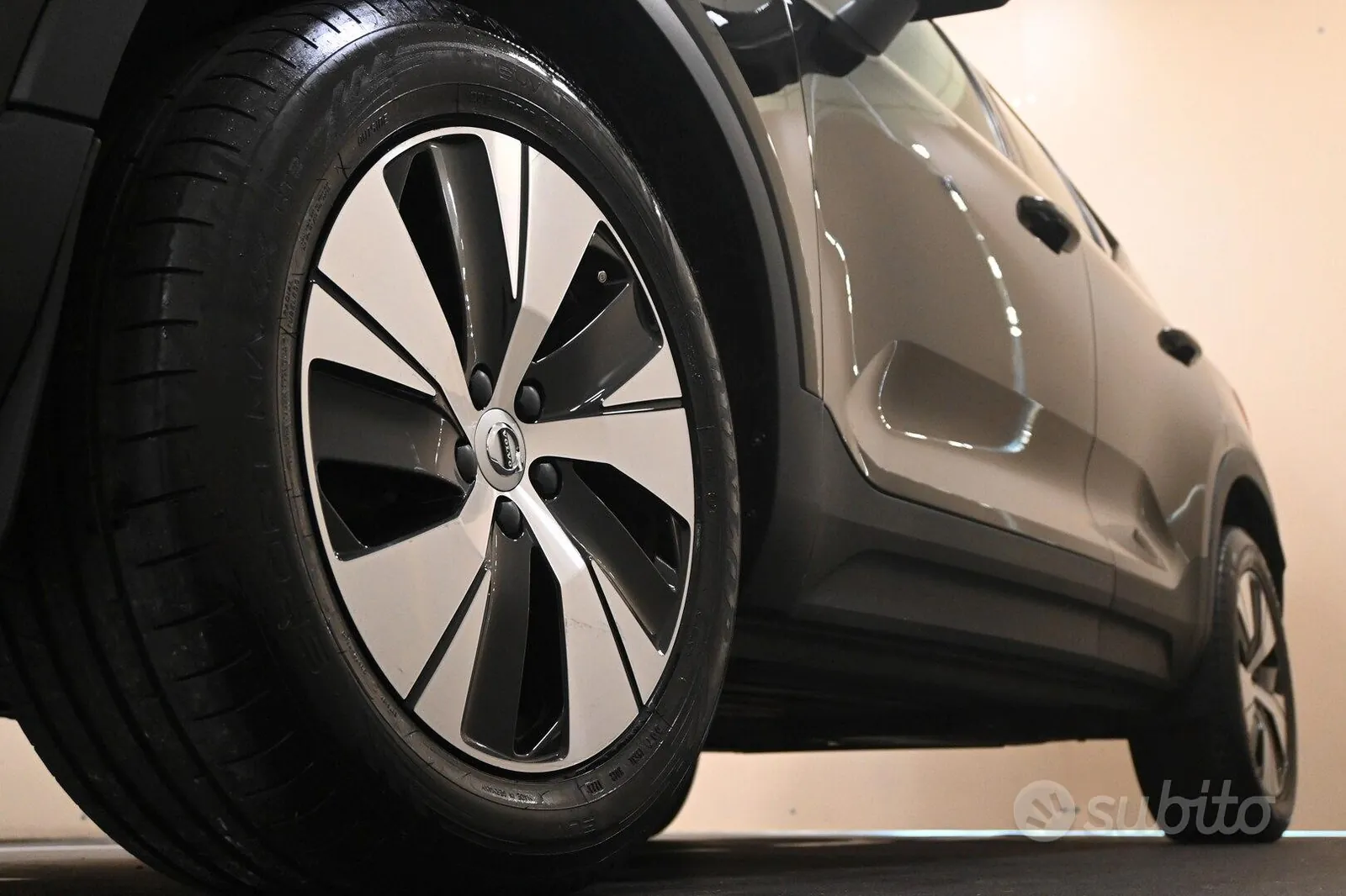 Volvo Xc40 2021 photo 4