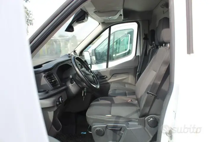 Ford Transit 2023 photo 4