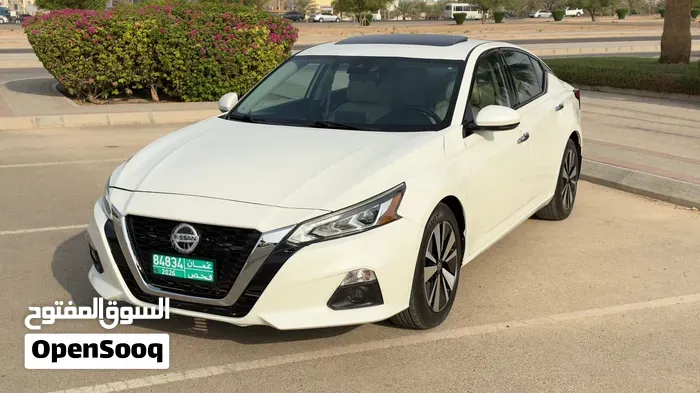 Nissan Altima 2021 photo 2