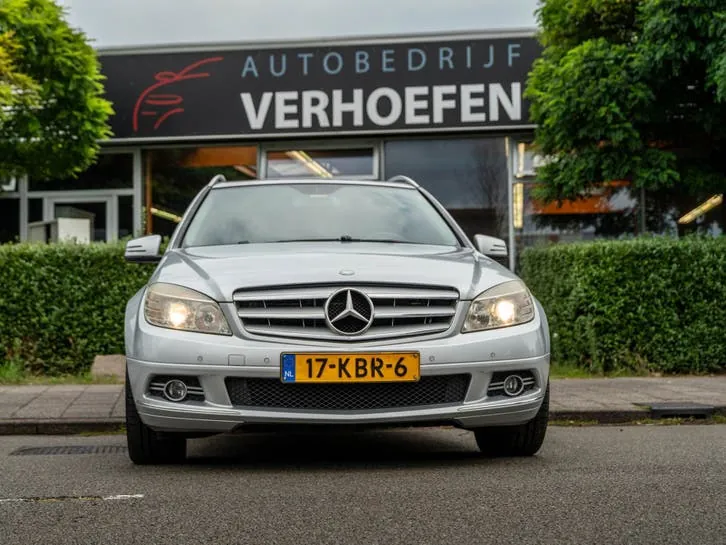 Mercedes-Benz C-Class 2009 photo 3