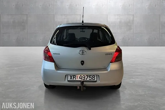 Toyota Yaris 2006 photo 4
