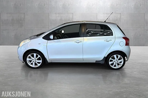 Toyota Yaris 2006 photo 2
