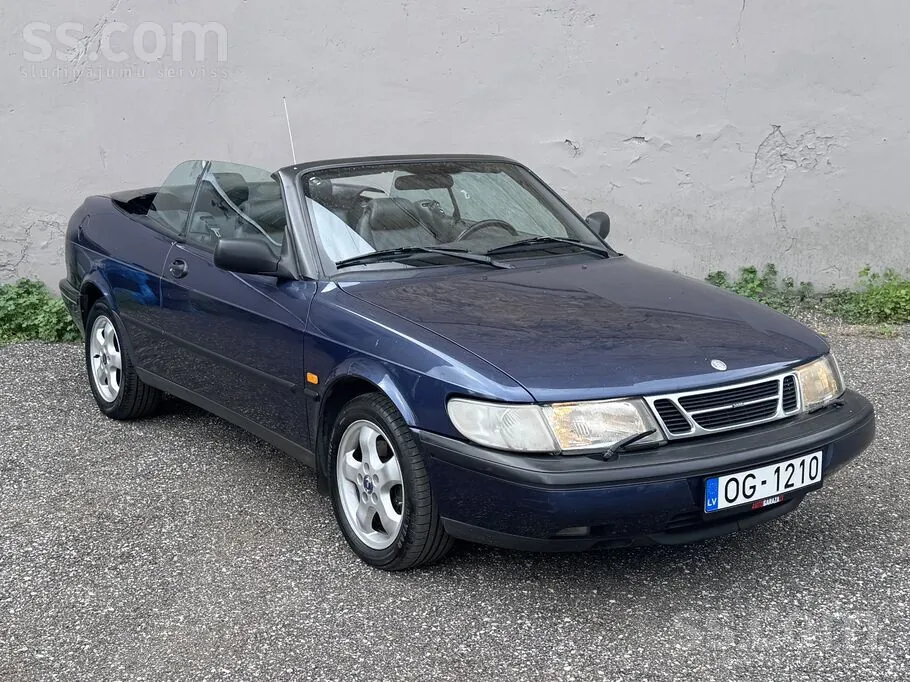 Saab 900 1996 photo 2