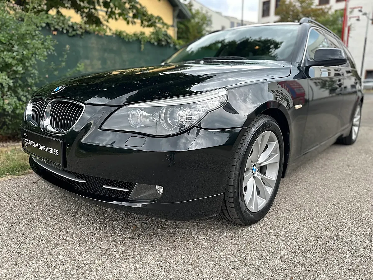 BMW 5 Series 2009 photo 2