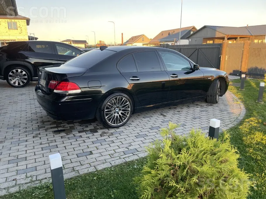 BMW 730D 2007 photo 2