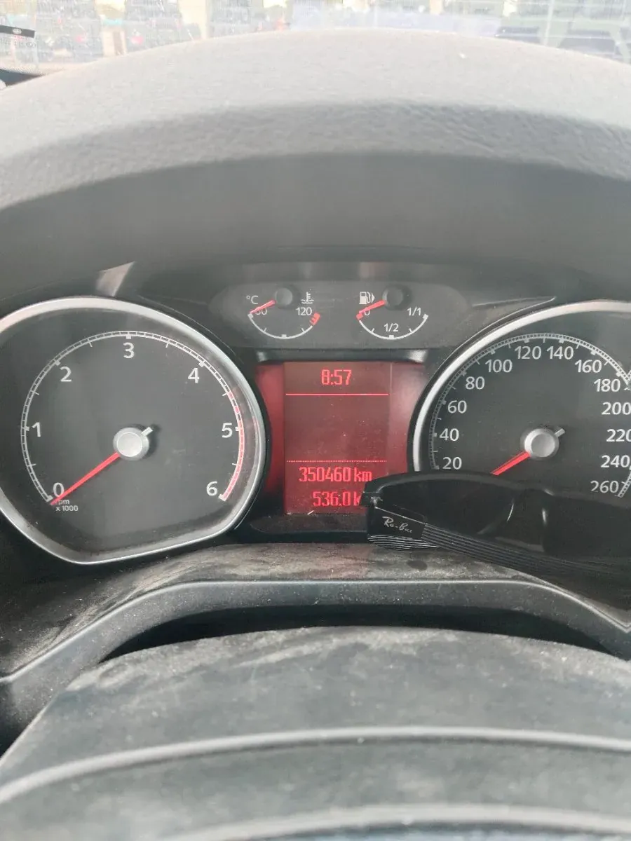 Ford Galaxy 2008 photo 2