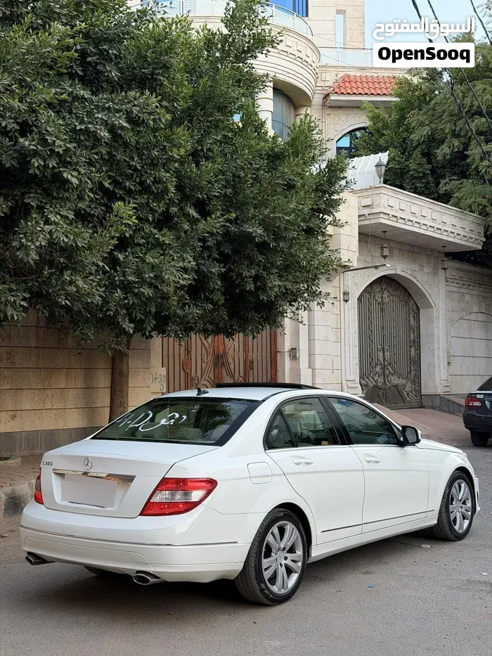 Mercedes-Benz C-Class 2009 photo 4