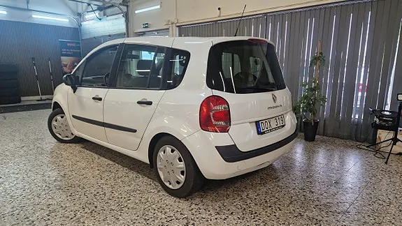 Renault Modus 2010 photo 5