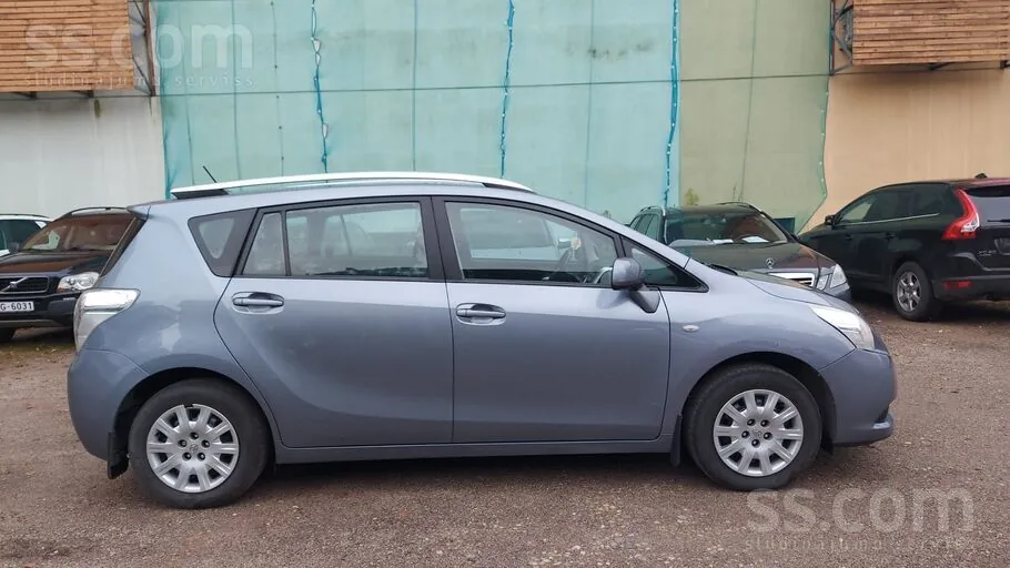 Toyota Verso 2012 photo 5