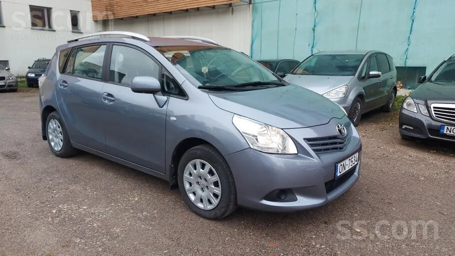 Toyota Verso 2012 photo 4