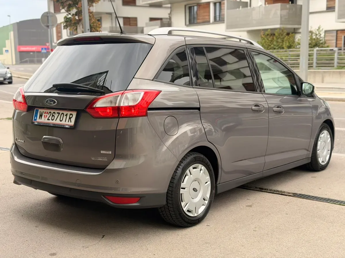 Ford C-Max 2013 photo 3
