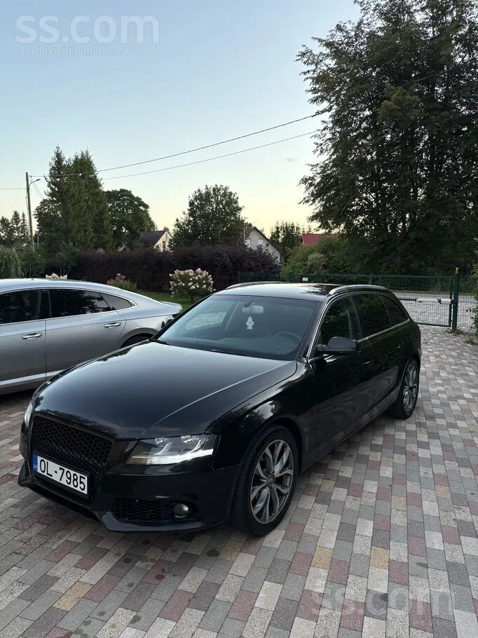 Audi A4 2010 photo 3