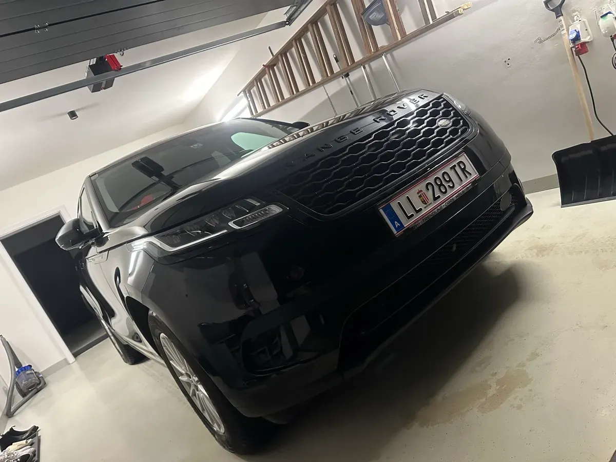 Land Rover Range Rover Velar 2019 photo 3