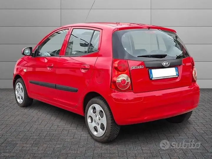 Kia Picanto 2011 photo 2