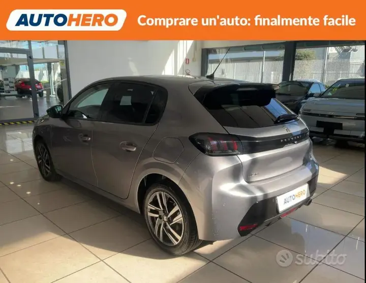 Peugeot 208 2022 photo 4