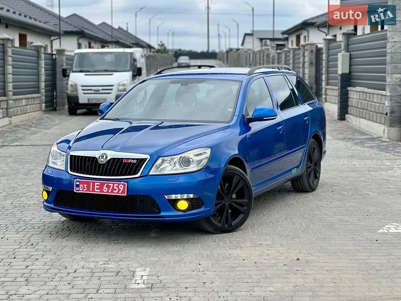 Skoda Octavia 2011 photo 2