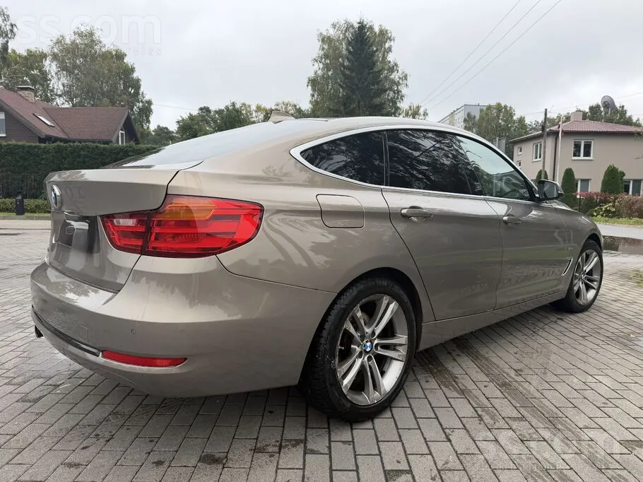 BMW 320 2016 photo 2