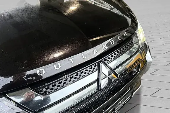 Mitsubishi Outlander 2019 photo 3