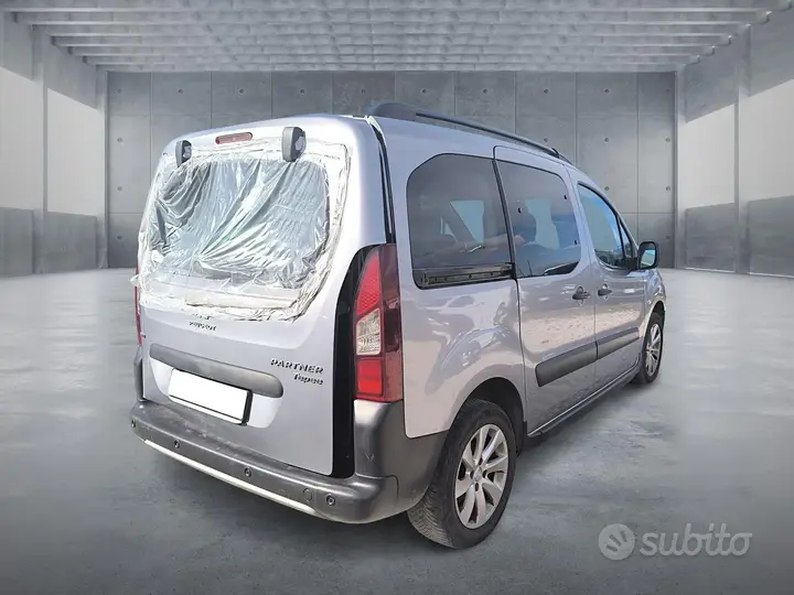 Peugeot Partner Tepee 2016 photo 4